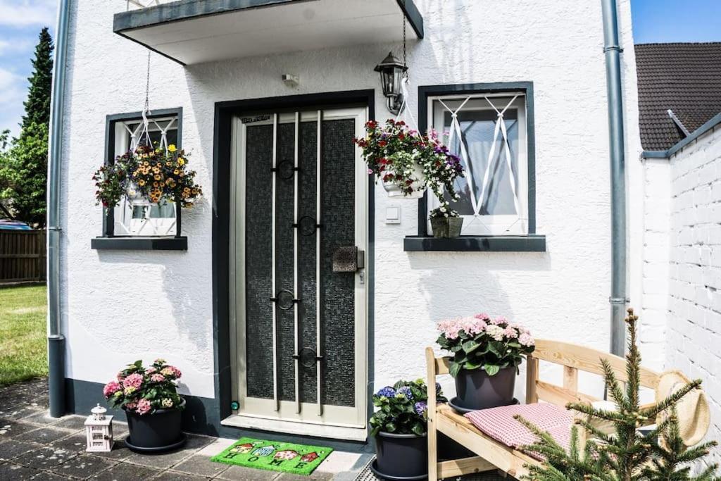Schoenes Haus Mit Grossem Garten Зелингенщад Екстериор снимка